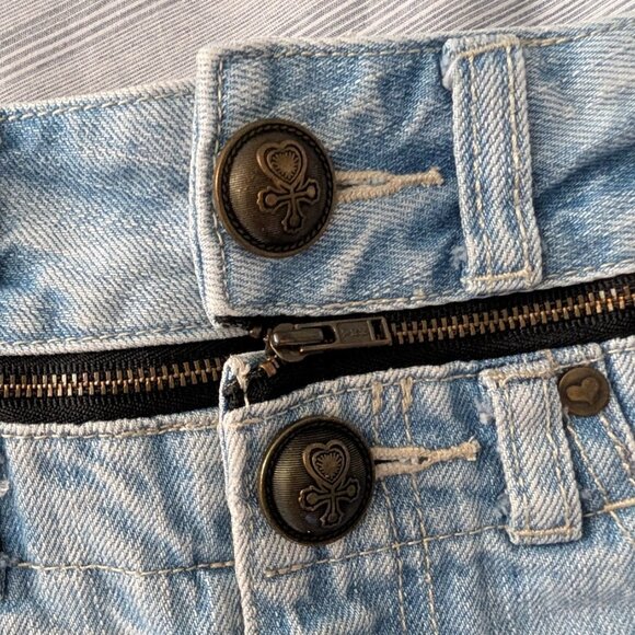 Ank Rouge Shorts - Picture 3 of 5